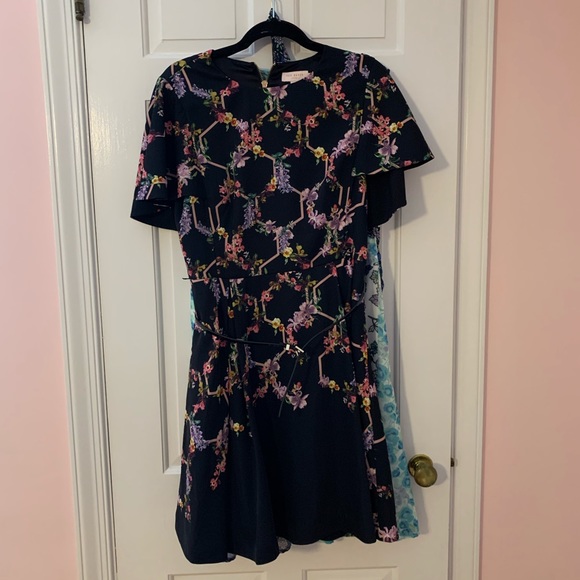 Ted Baker London Dresses & Skirts - Ted Baker Vianna Lost Gardens Frill Sleeve Dress